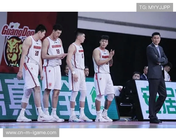 重庆网球队以74分领跑邀请赛积分榜展现强大实力与团队合作精神